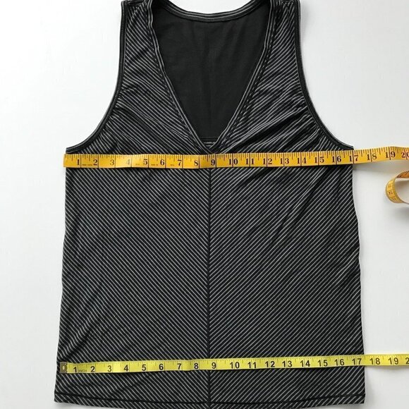 LULULEMON Circuit Crusher Tank Evolution Stripe Black Grey, Cut-out Back S/M - Picture 14 of 16